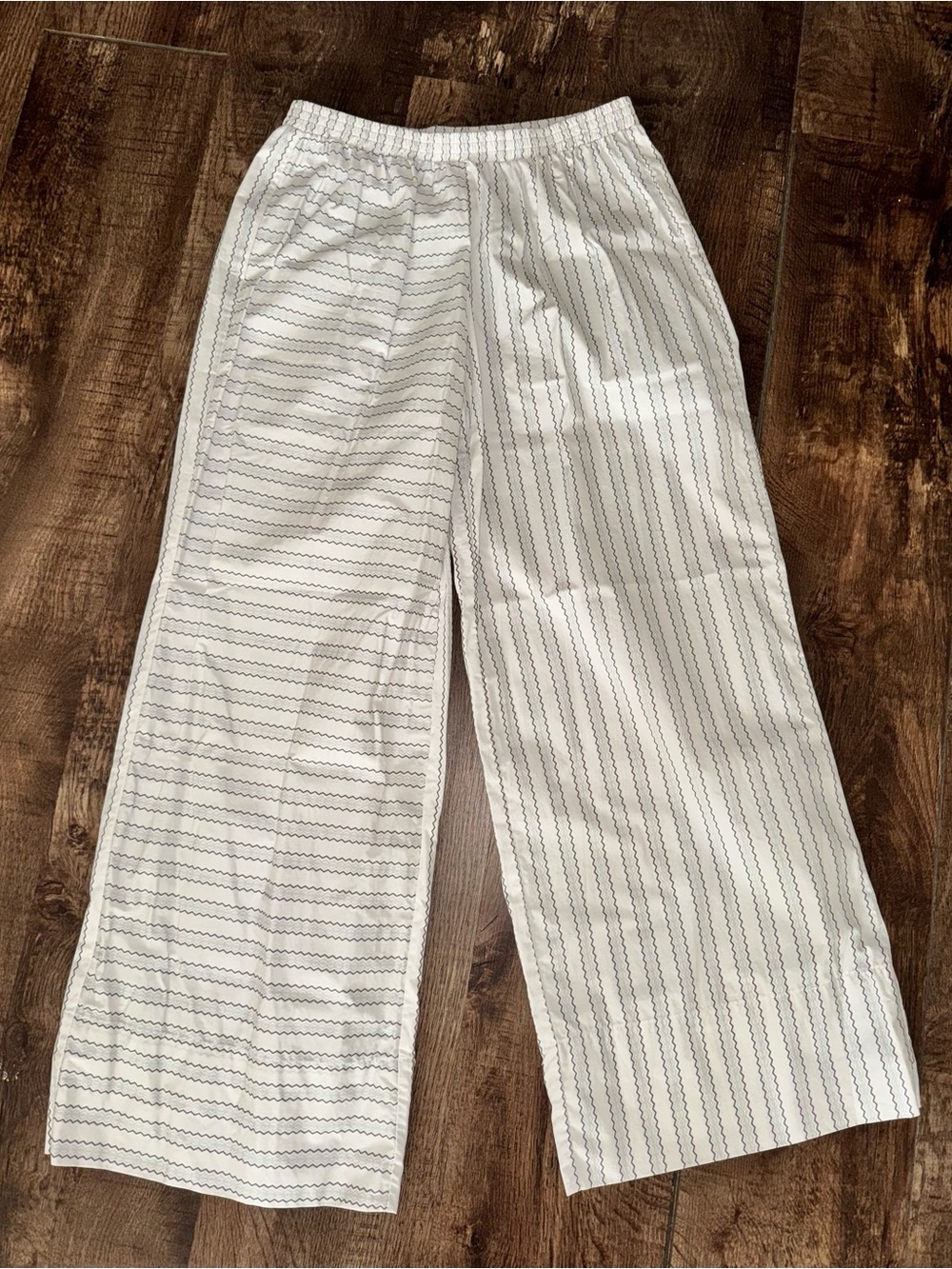 Princess Polly Wide-Leg Pinstripe Lounge Pants EUC